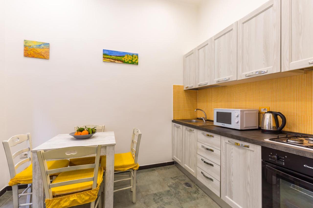 Gelso Complex And Flat By Napoliapartments